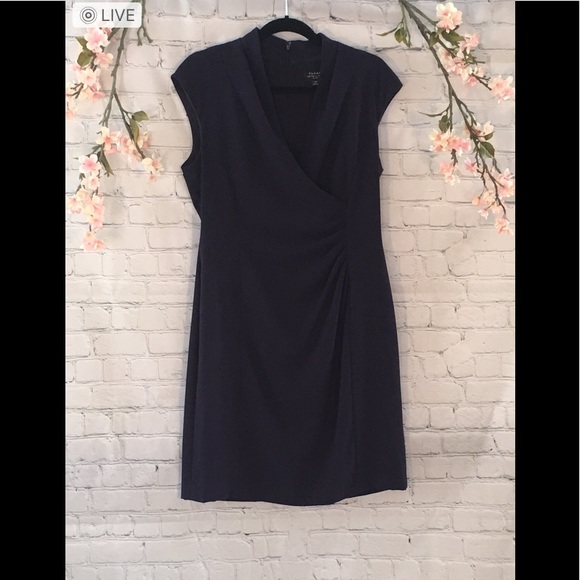 Navy Tahari Dress - 10p - Picture 4 of 4